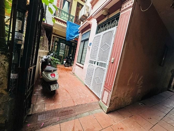 Cho thuê cả nhà 4 tầng ngõ Kim Giang, Thanh Xuân,Wc khép kín mỗi tầng 