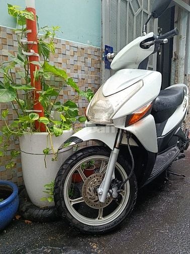 Chủ xe trực tiếp bán click 110 trắng 