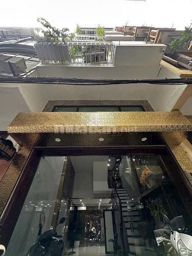 Bán nhà phố Nguyễn Chí Thanh, Đống Đa 45m, 6t, mt 4.2m. Giá: 20.2 tỷ