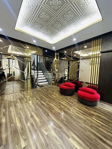 Bán nhà phố Nguyễn Chí Thanh, Đống Đa 45m, 6t, mt 4.2m. Giá: 20.2 tỷ