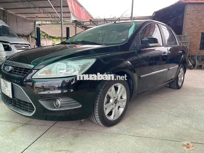 Ford Focus 2011 bản 2.0