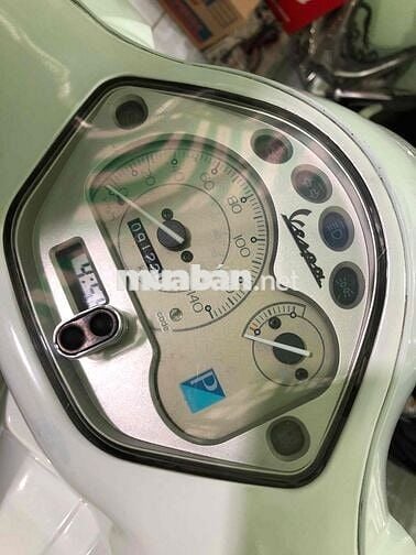 Vespa LX 125 3V 2013 Trắng. siu chất lượng êm du
