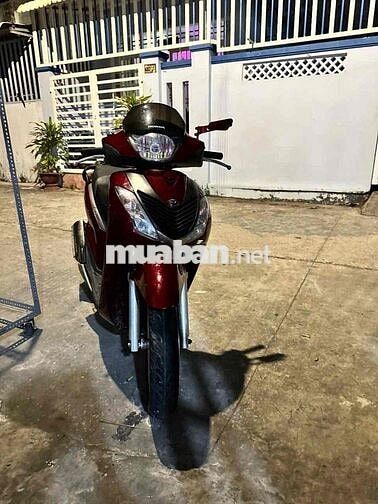 Honda SH Ý Nhập khẩu màu Đỏ