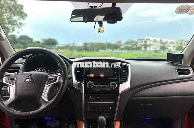 Mitsubishi Triton Athlete 4x2 AT 2022