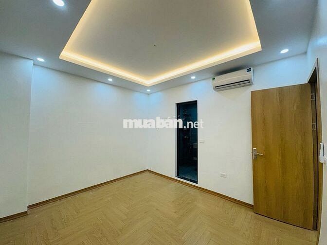 Bán chung cư đẹp nhất cầu giấy 3PN, 2VS, nội thất đầy đủ nhỉnh 6 tỷ