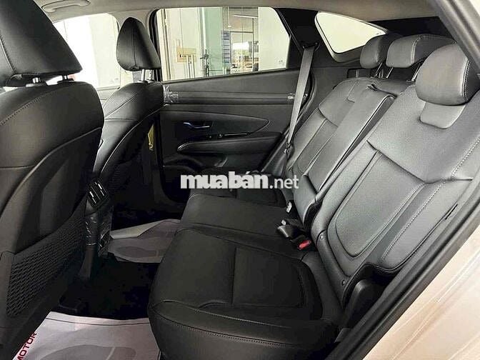 Hyundai Tucson Turbo Trắng ƯU ĐÃI GẦN 100% LPTB