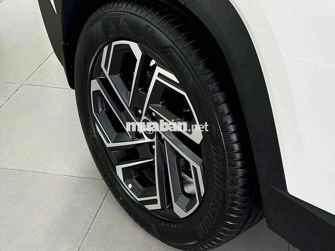 Hyundai Tucson Turbo Trắng ƯU ĐÃI GẦN 100% LPTB