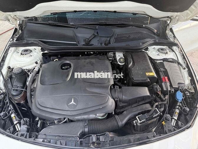 Mercedes CLA 200 Trắng 70.000 km