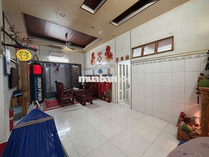 Cho thuê nhà nguyên căn, Trần Hưng Đạo, Quận 5 \\ 2 Phòng Ngủ