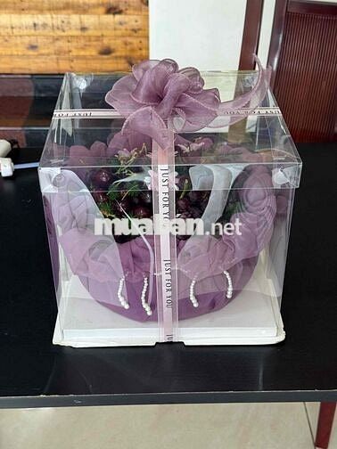 tuyển nhân viên bán và giao trái cây