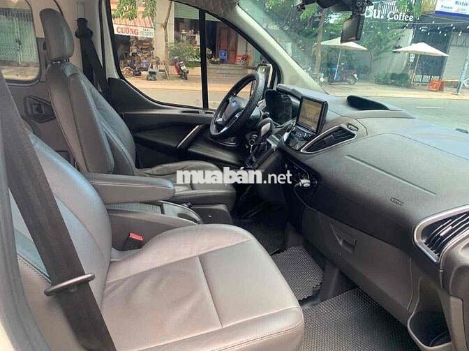 Ford Tourneo Titanium 2020 Xăng Trắng
