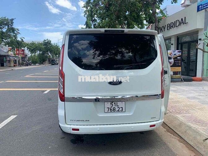 Ford Tourneo Titanium 2020 Xăng Trắng