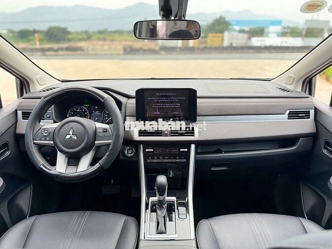 Mitsubishi Xpander Premium 2024 49.000 km Trắng