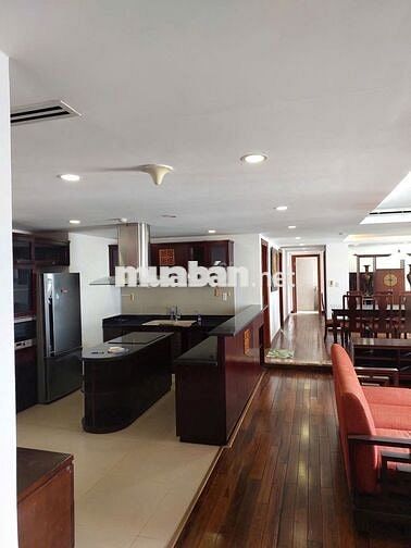 Cần cho thuê căn hộ Cao Ốc BMC 