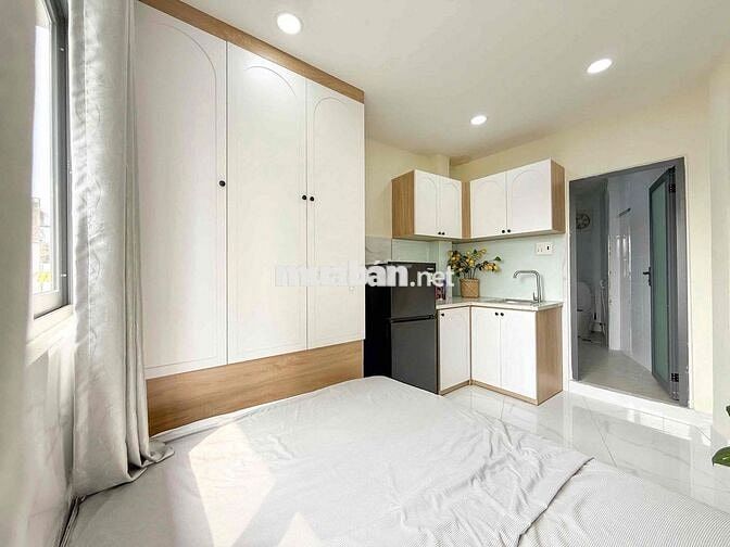 STUDIO CỬA SỔ TRỜI ĐẦY NẮNG FULL NỘI THẤT SÁT KHU BẮC HẢI TÂN BÌNH