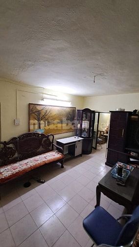Cho thuê căn hộ tập thể 8/3 tầng 4