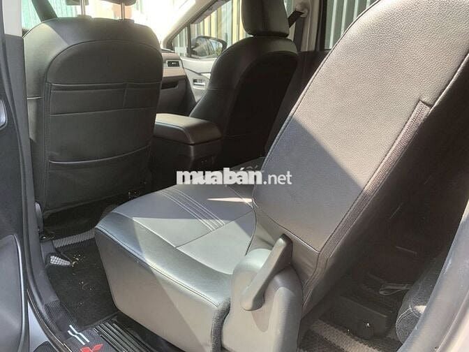 Mitsubishi Xpander Premium 2023 màu xám