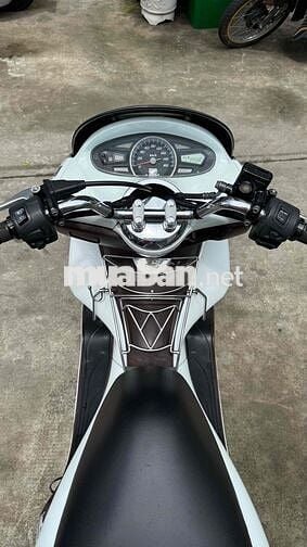 Honda PCX 2011 chất xe zin đẹp máy zin êm
