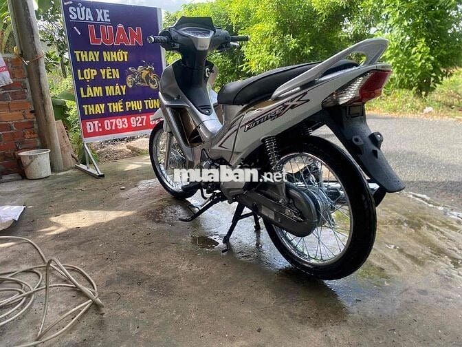 Honda Future X Bạc