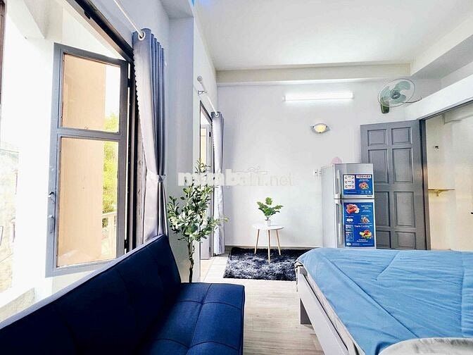 CHO THUÊ CHDV 2PN - BAN CÔNG FULL NỘI THẤT RỘNG 60m2 ngay PHÚ NHUẬN