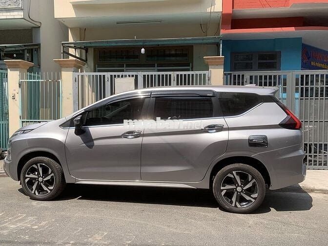 Mitsubishi Xpander Premium 2023 màu xám