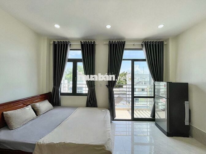 Căn hộ ban công Full nội thất đối diện Nhà hát Hòa Bình, Vạn Hạnh Mall