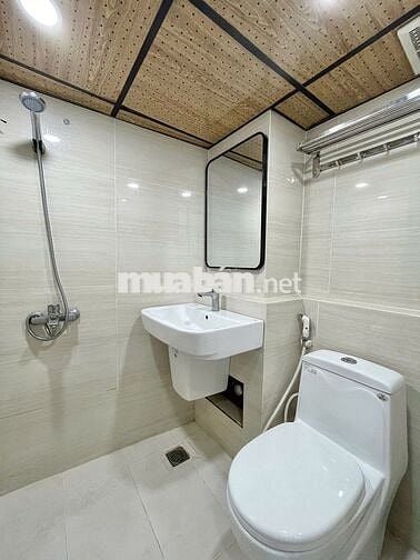 Căn hộ ban công Full nội thất đối diện Nhà hát Hòa Bình, Vạn Hạnh Mall