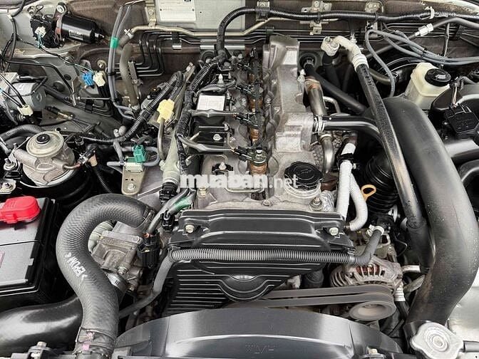 Ford Everest 2013 Form 2014 7 chỗ Dầu Bạc