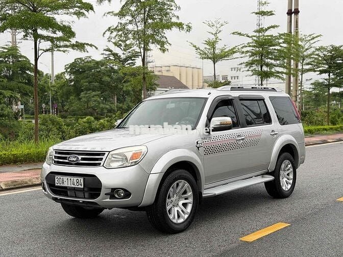 Ford Everest 2013 Form 2014 7 chỗ Dầu Bạc