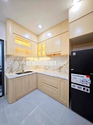 Nhà Mới Sát Mặt Tiền Nguyễn Văn Trỗi, Dân Trí