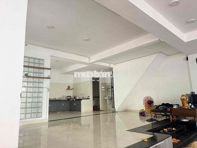 căn góc 2mt, khu b làng đại học phước kiển
