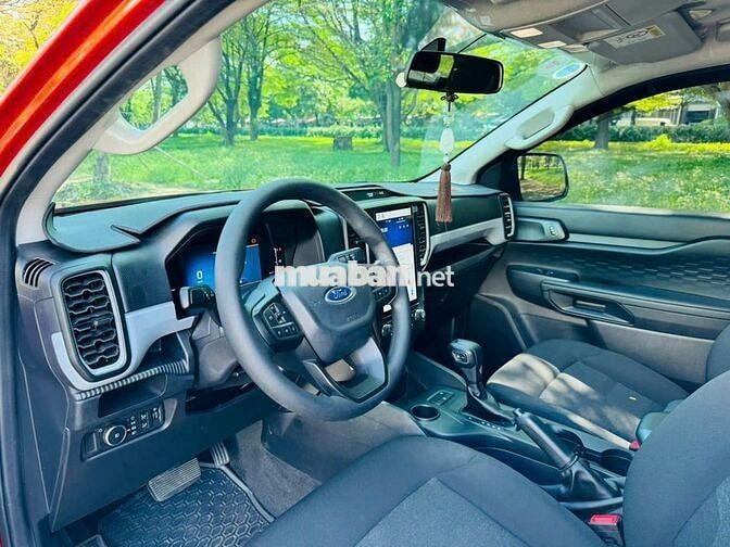 Ford Ranger XLS AT 2023, bảo hành 2027, vay 75%