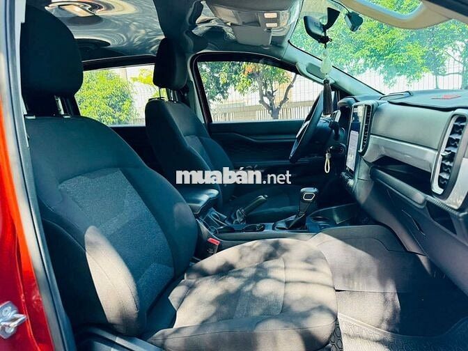 Ford Ranger XLS AT 2023, bảo hành 2027, vay 75%
