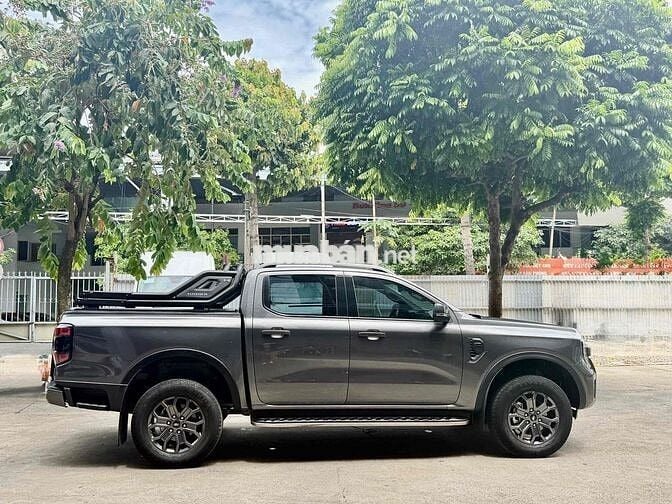 Ford Ranger Wildtrak 2024 Xám 2.0L