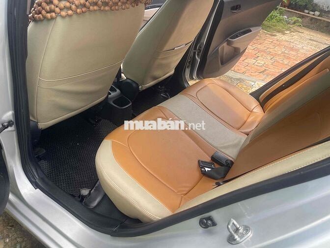 Hyundai Grand i10 Số sàn Bạc Ấn Độ