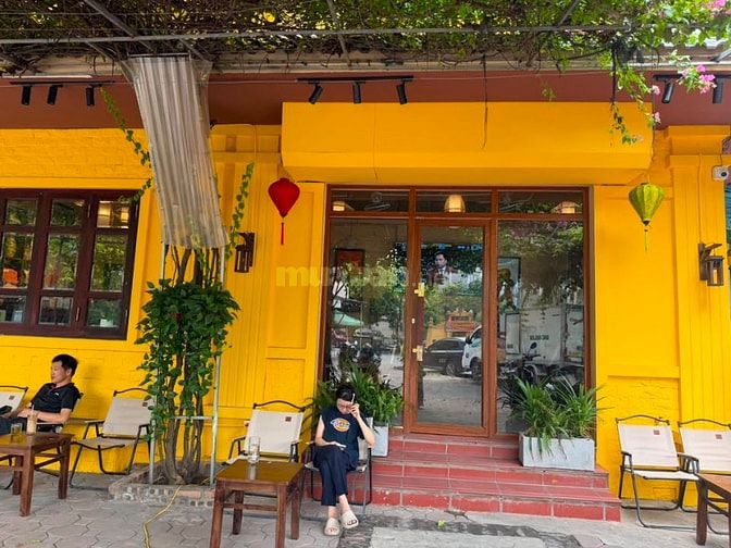 Chính chủ cần sang nhượng quán cafe lô góc kinh doanh 2 mặt tiền vị tr