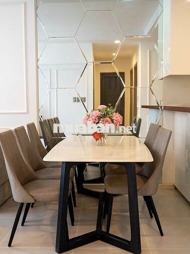 Cho thuê Gold View Quận 4 68m2, 2PN, 17 tr – trống vào ngay
