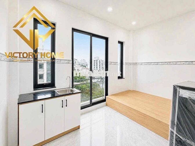 PHÒNG ĐẸP THOÁNG CÓ CỬA SỔ TRỜI TO THUẬN TIỆN QUA GÒ VẤP