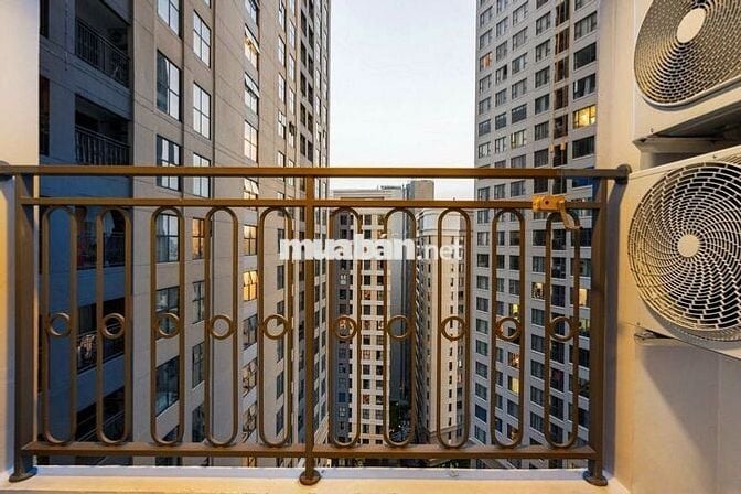 SAIGON ROYAL Q4 – CĂN 2PN 60M² ĐỦ NT – GIÁ 18.5TR NHÀ TRỐNG VÀO Ở LIỀN