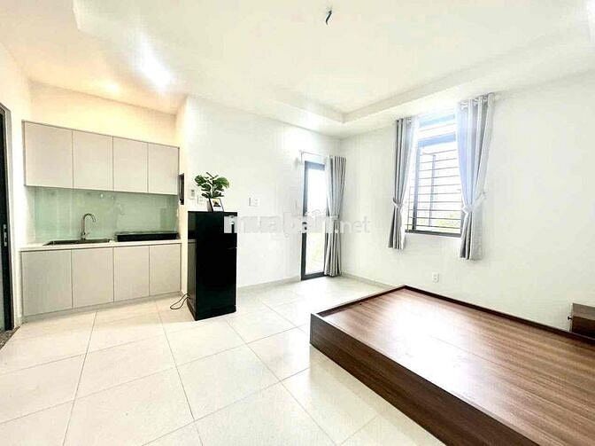 Studio cửa sổ thoáng xịn mịn ngay Đại Học Văn Lang CS3