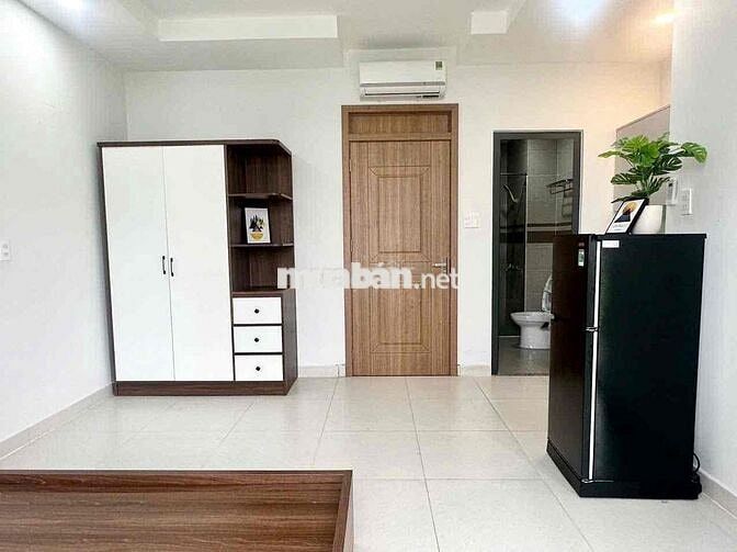 Studio cửa sổ thoáng xịn mịn ngay Đại Học Văn Lang CS3