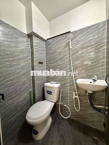 Cho Thuê MB Kinh Doanh Hẻm Oto Có Sân Trước Ngay Tô Hiến Thành Q10