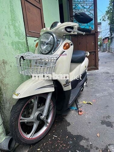 Yamaha Mio Classico Trắng kem