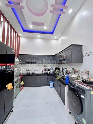 Nhà 1 lầu 85,4m2 Sổ Hồng Riêng gần Chợ Hưng Long Bình Chánh