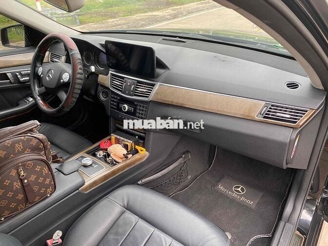 Mercedes-Benz E300 2009 Đen Tự động