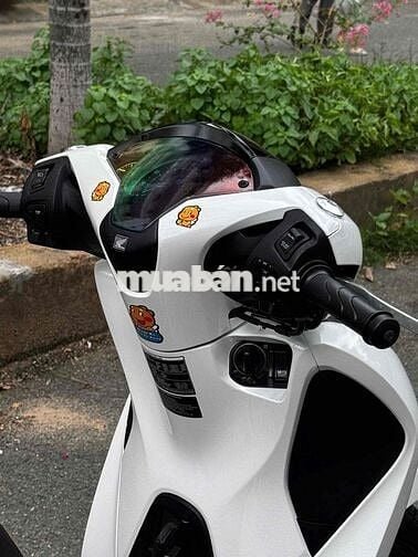 Honda SH 125i ABS 2019 Trắng đen