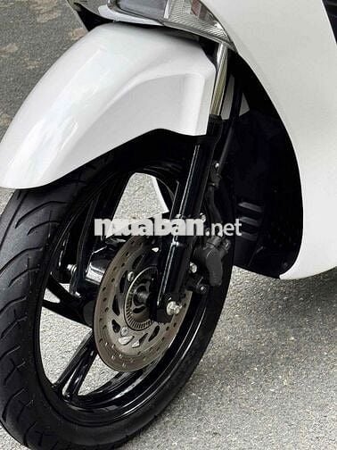 Honda SH 125i ABS 2019 Trắng đen