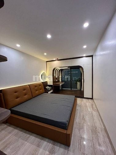 Bán nhà 6 tầng thang máy, 40m2 phố Tây Sơn, xây mới, ở ngay