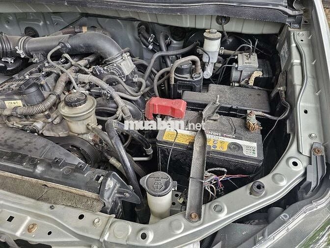 Toyota Innova 2.0E MT 2013 Số sàn Bạc 14 vạn