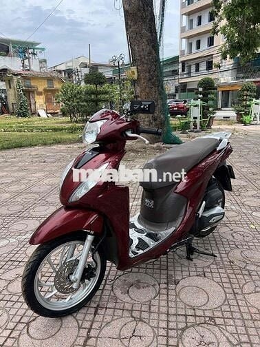 Honda Vision 2022 màu Đỏ